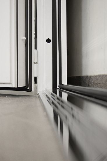 Входная дверь  