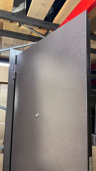 Входная дверь  