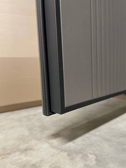 Входная дверь  